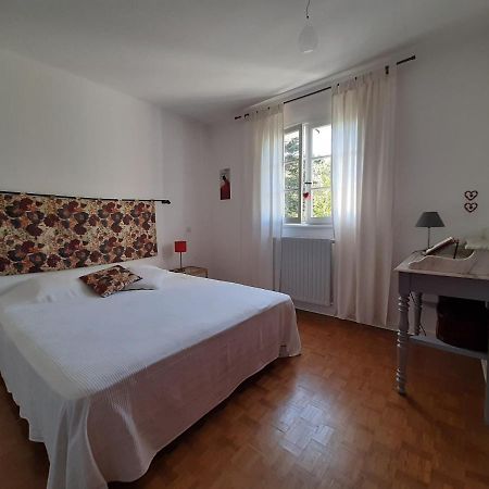 Chambre Soignee Et Accueillante A La Campagne - Ch Rouge L'Honor-de-Cos Luaran gambar