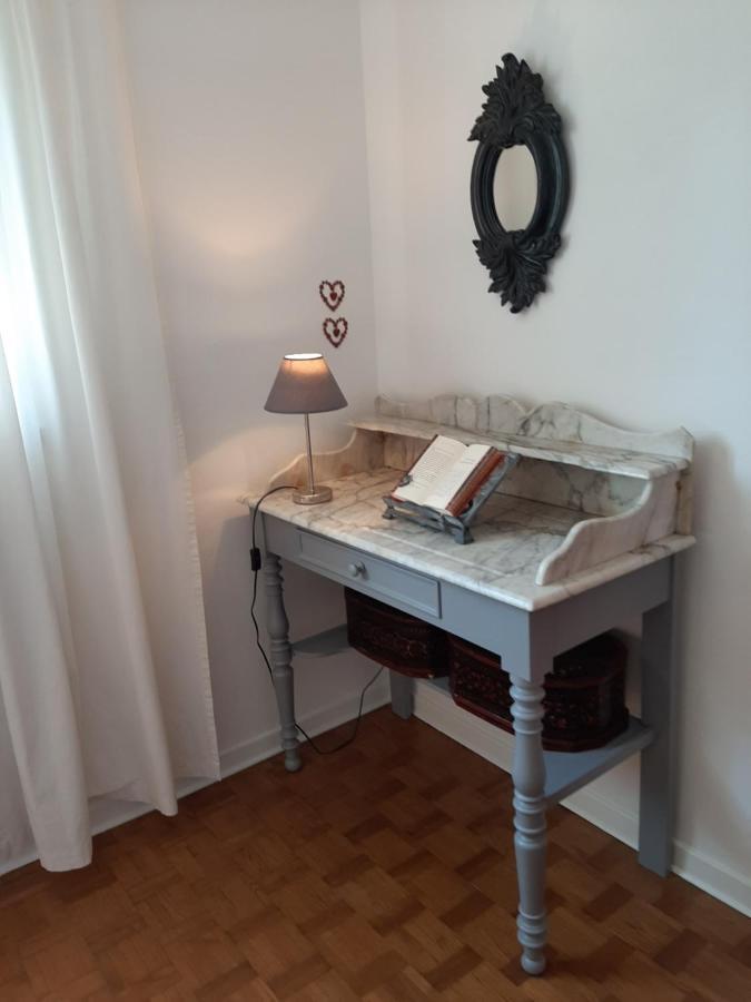 Chambre Soignee Et Accueillante A La Campagne - Ch Rouge L'Honor-de-Cos Luaran gambar